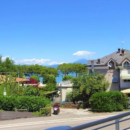 Holiday House Al Porto View Lake 페스키에라델가르다 외부 사진