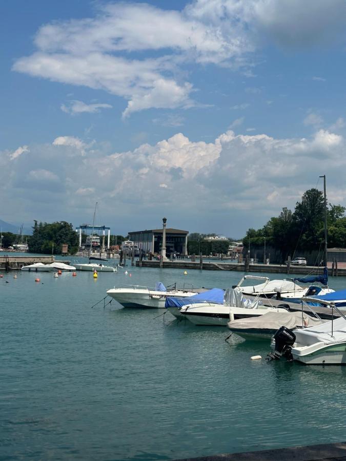 Holiday House Al Porto View Lake 페스키에라델가르다 외부 사진